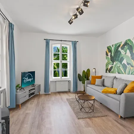 Apartment Modern + Stylish For 5: Garden + Kitchen + Parking Schwabach